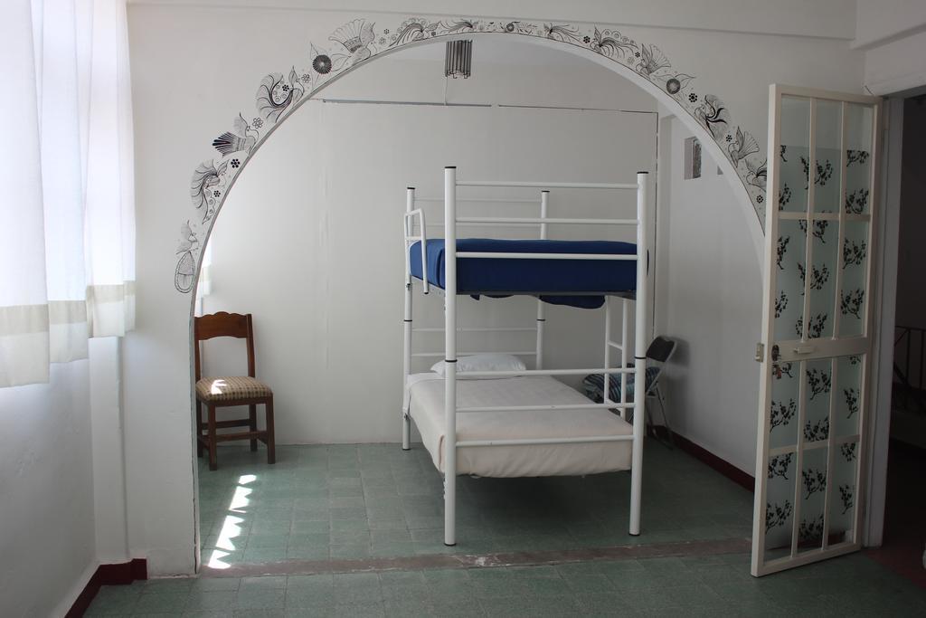 Hostal Olympia เควนาวากา ภายนอก รูปภาพ