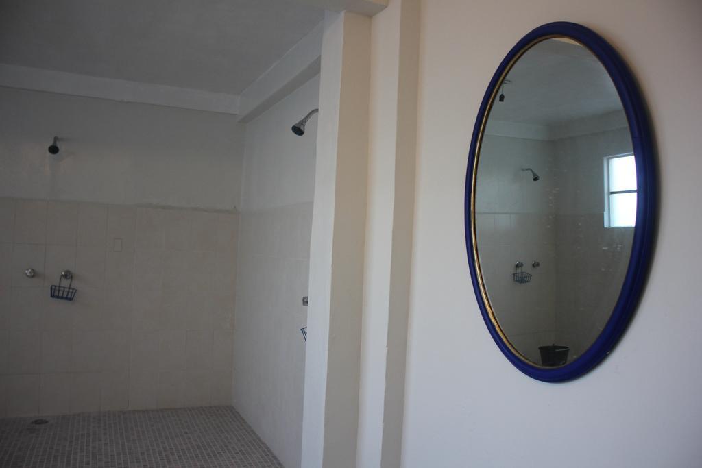Hostal Olympia เควนาวากา ภายนอก รูปภาพ